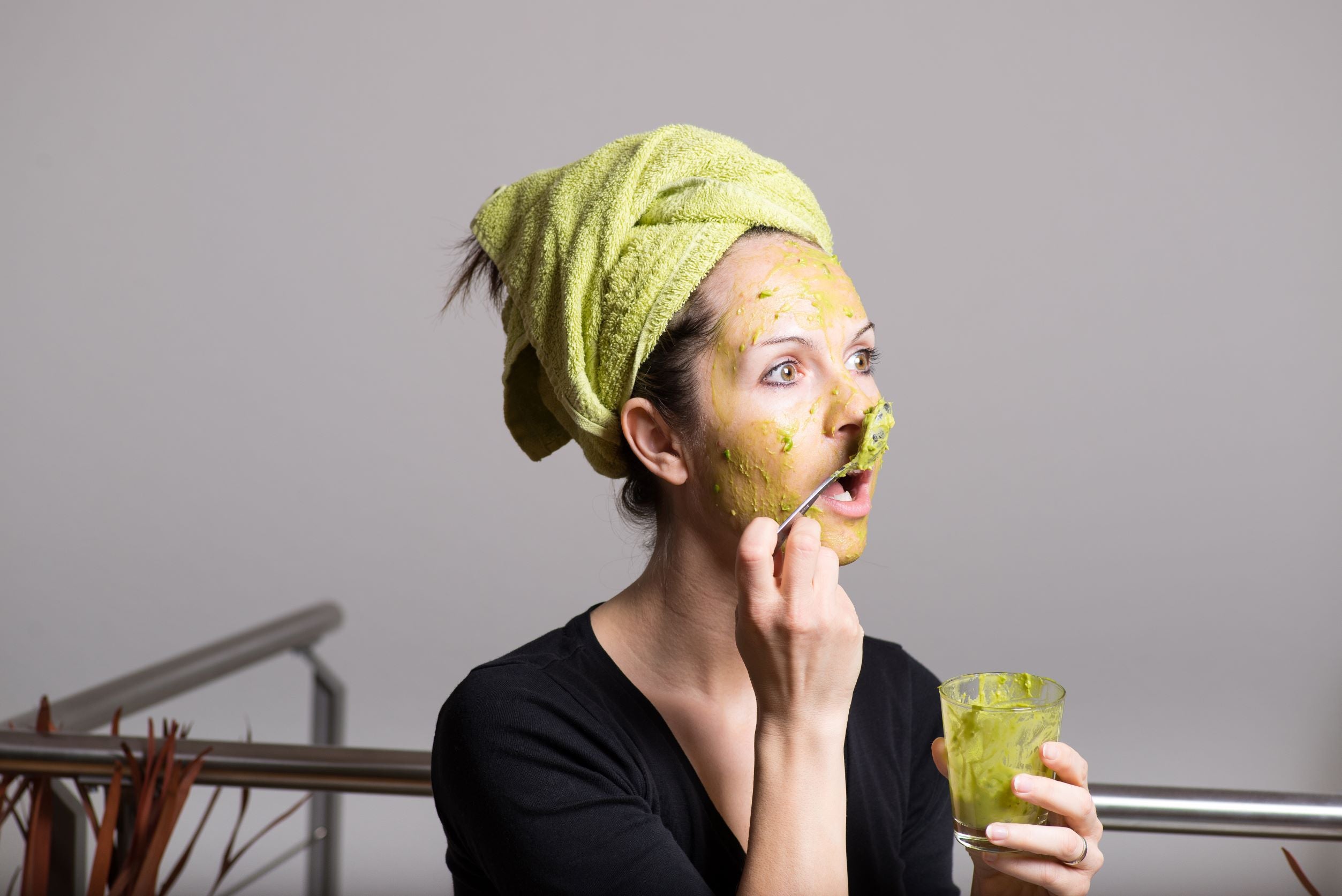 How to Soothe Your Sunburn With Avocado Mask