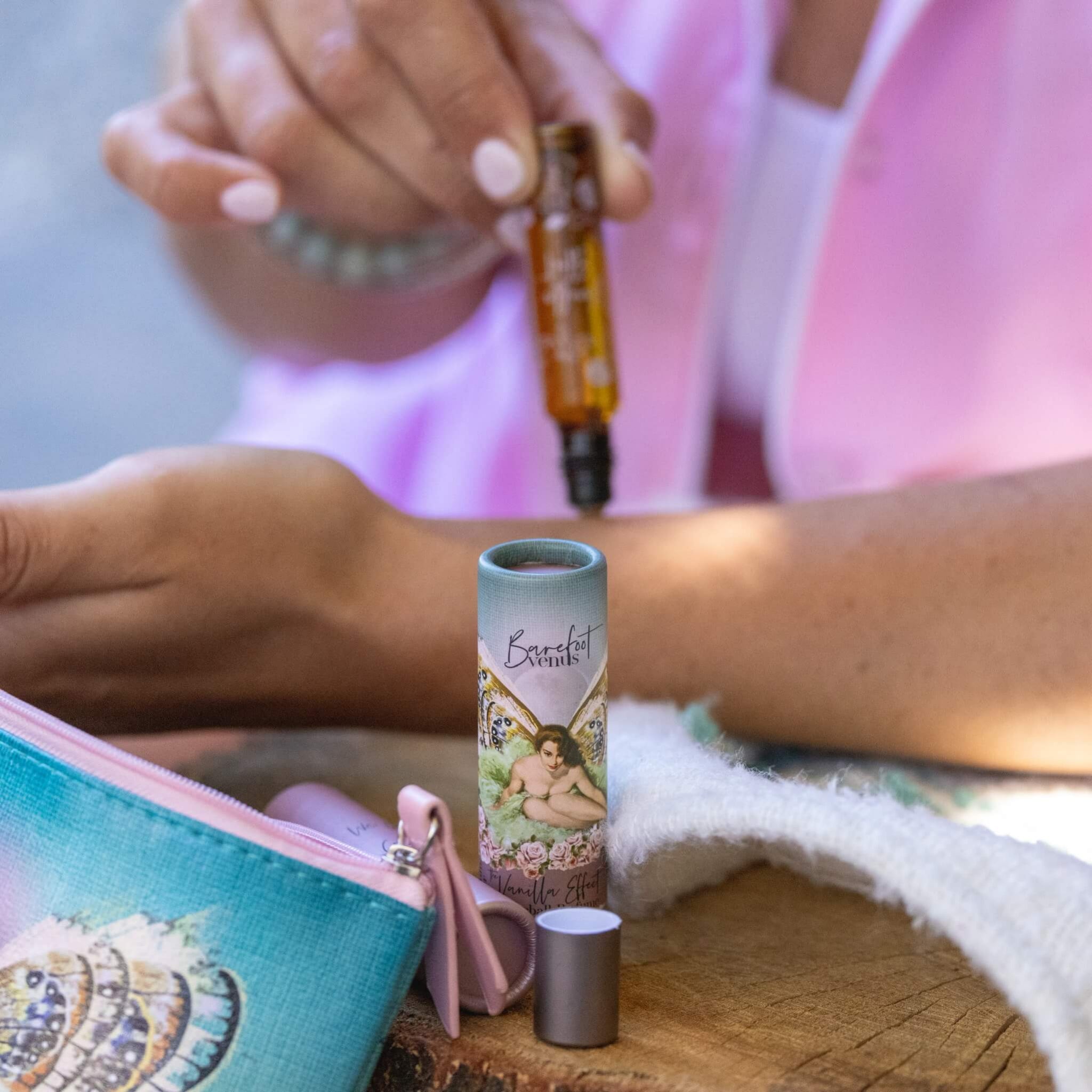 THE VANILLA EFFECT Roll on Perfume