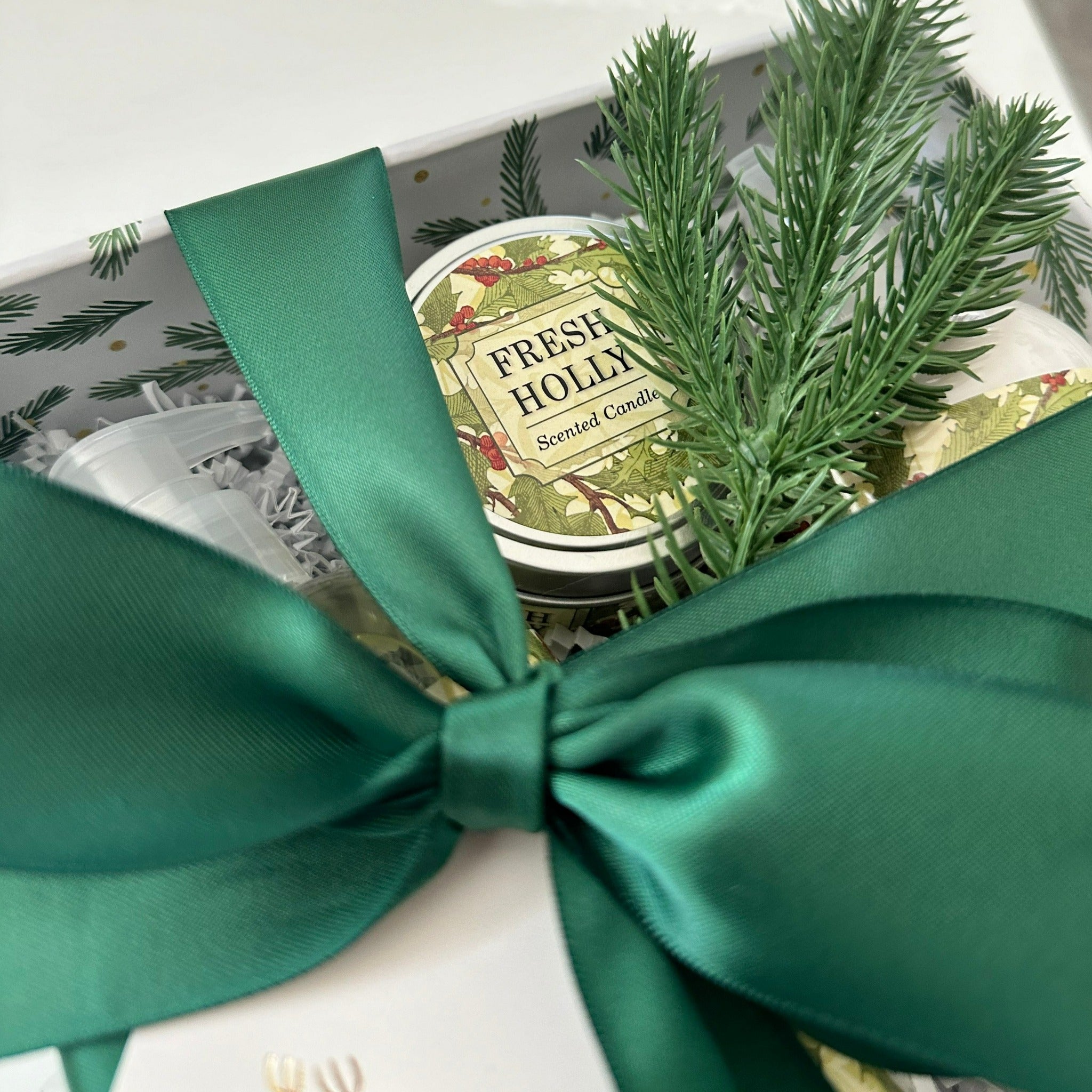 FRESH HOLLY Holiday Gift Set