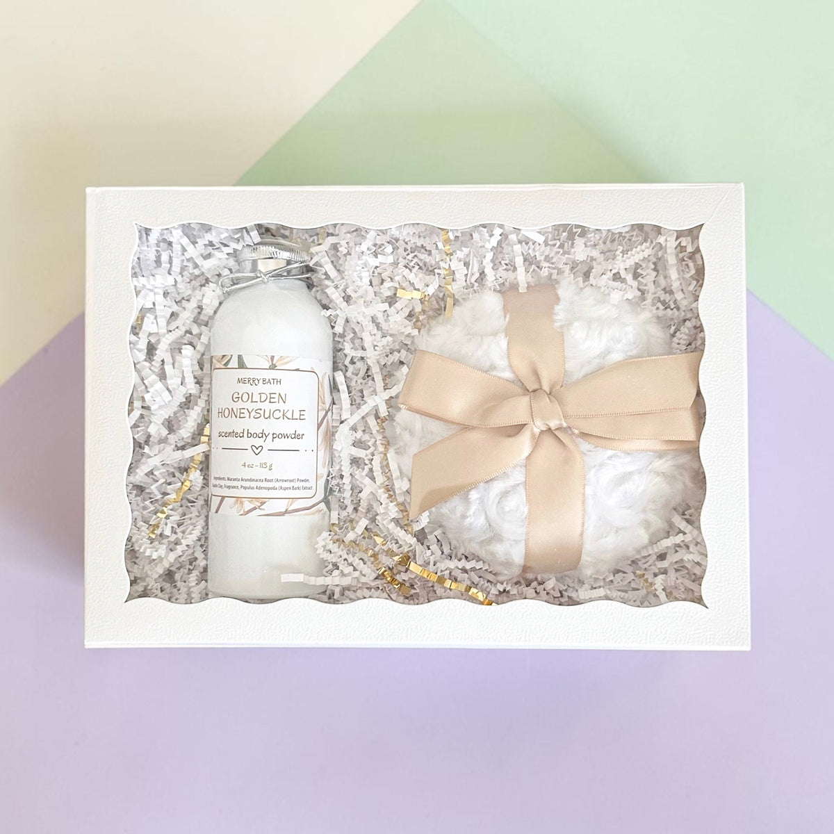 GOLDEN HONEYSUCKLE dusting powder & puff gift set in box