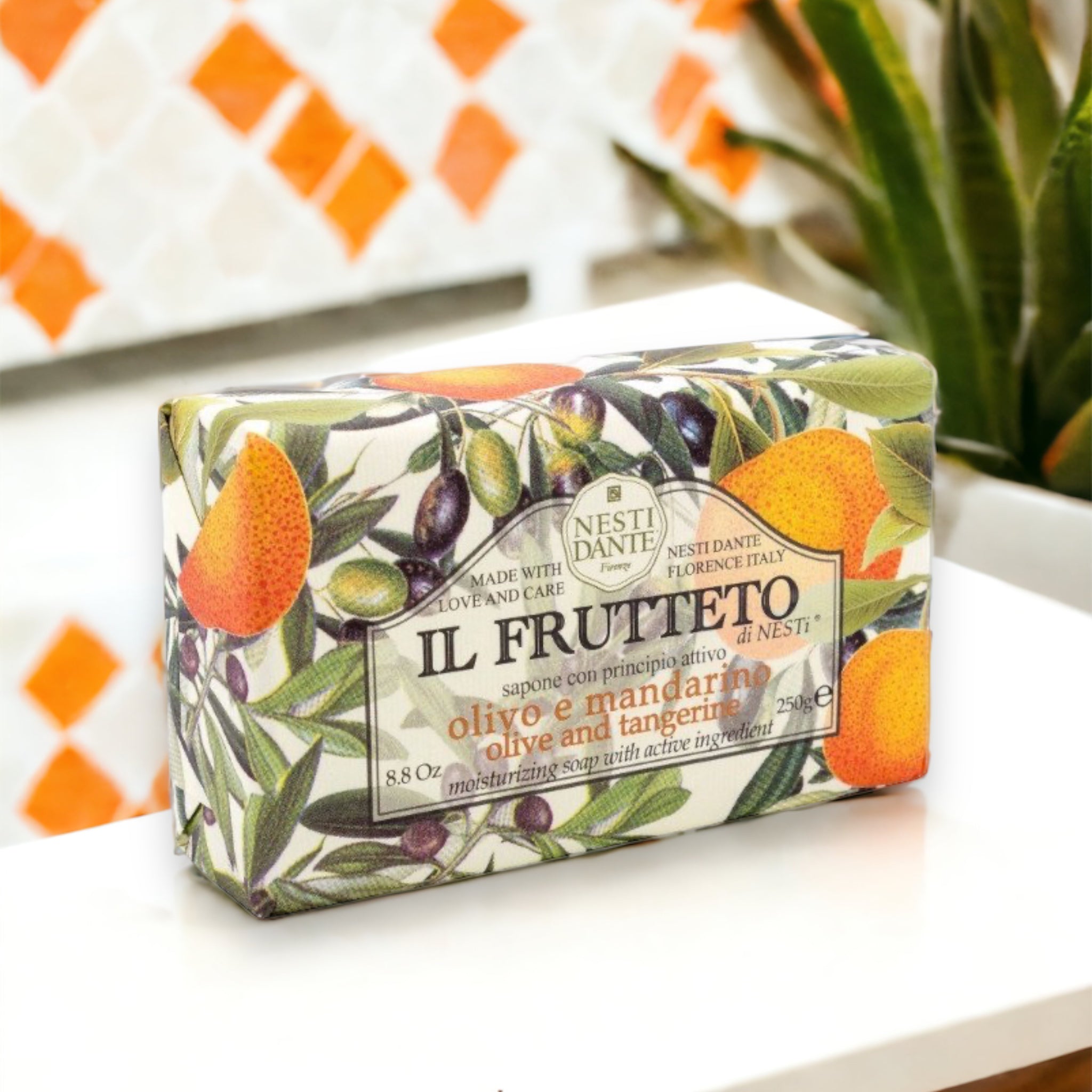 Il Frutteto Red Grapes and Blueberry Italian Soap with Olive Oil