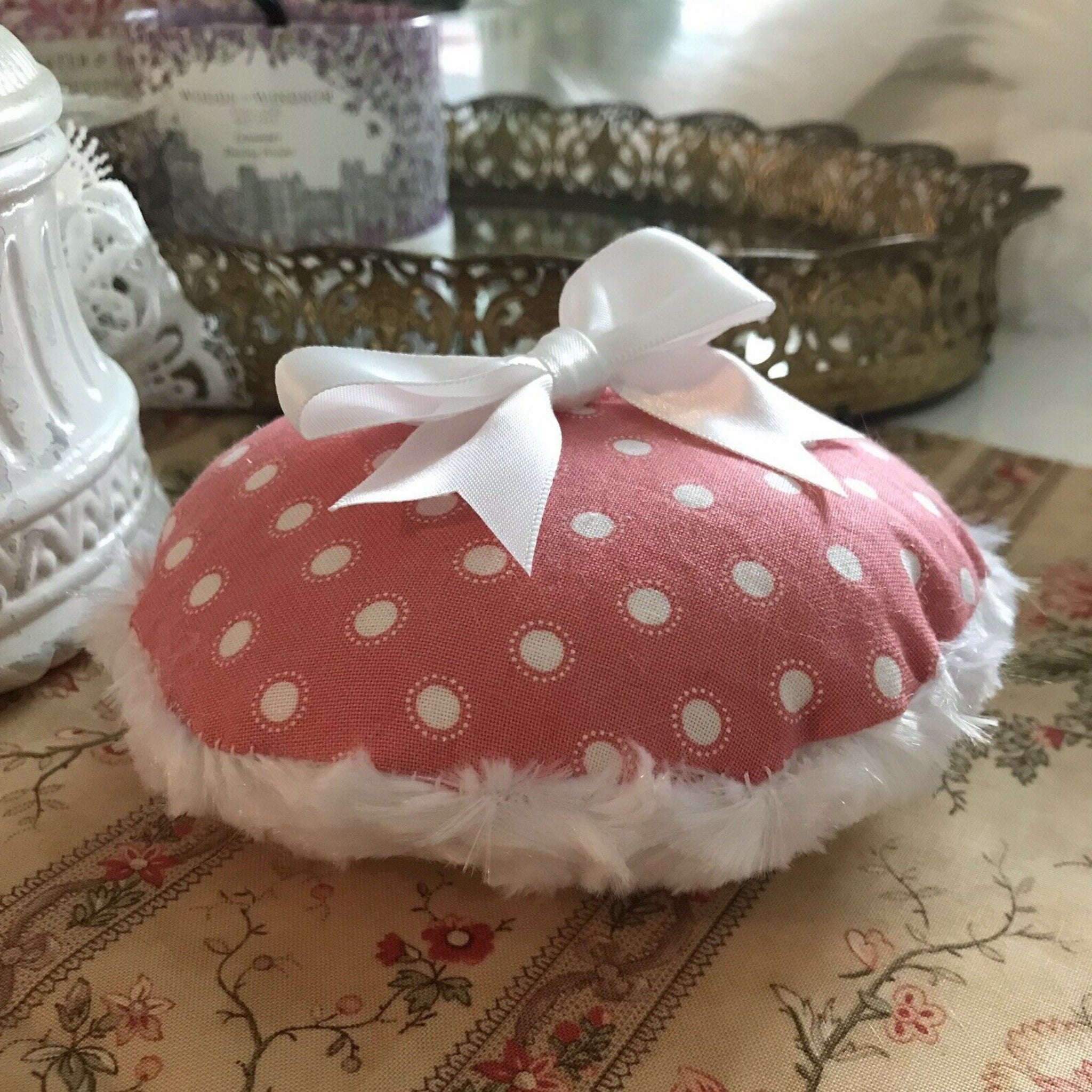 Luxe Puffs pink polka dot powder puff for dusting powder