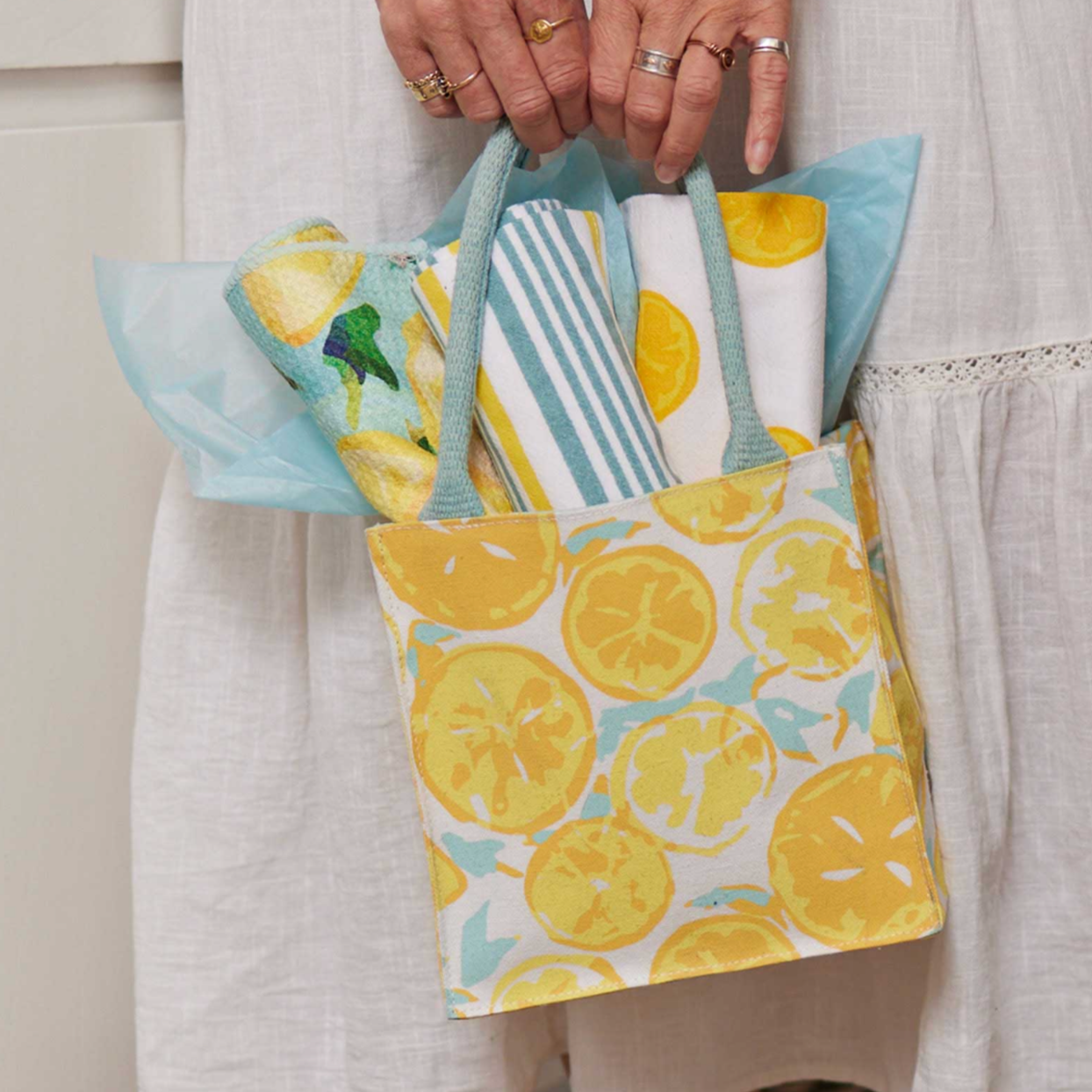 Juicy Green Lemons Print Shopping Tote - Fresh and Vibrant – Gregatex